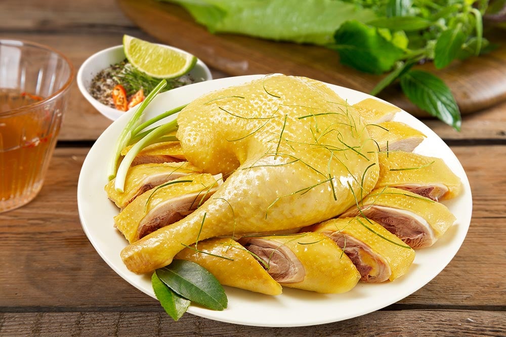 mon ngon moi ngay cach luoc ga ngon vang ruom va khong bi nut da3