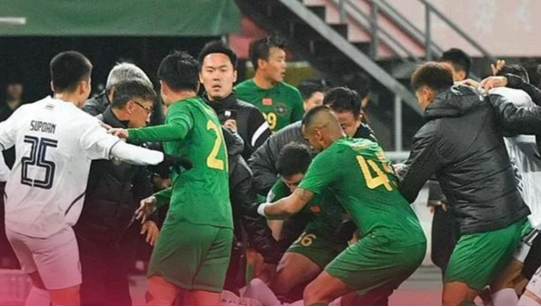 cau thu thai lan va trung quoc lao vao danh nhau tai afc champions league cau thu thai lan va trung quoc lao vao danh nhau tai afc champions league