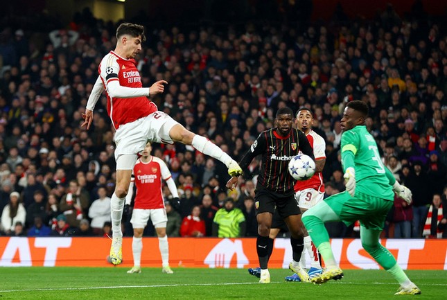 man united ngam ngui chia diem voi galatasaray arsenal tra no thanh cong real madrid dung vung ngoi dau bang2 man united ngam ngui chia diem voi galatasaray arsenal tra no thanh cong real madrid dung vung ngoi dau bang2