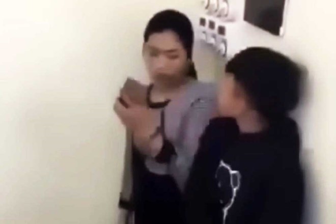 loi ke cua nu giao vien trong vu hoc sinh xuc pham don giao vien vao goc tuong tai tuyen quang2 loi ke cua nu giao vien trong vu hoc sinh xuc pham don giao vien vao goc tuong tai tuyen quang2