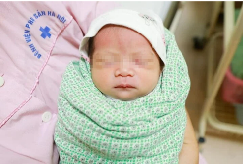 sinh con dau long o tuoi 45 sau 5 lan thai luu 3 lan chua ngoai tu cung1