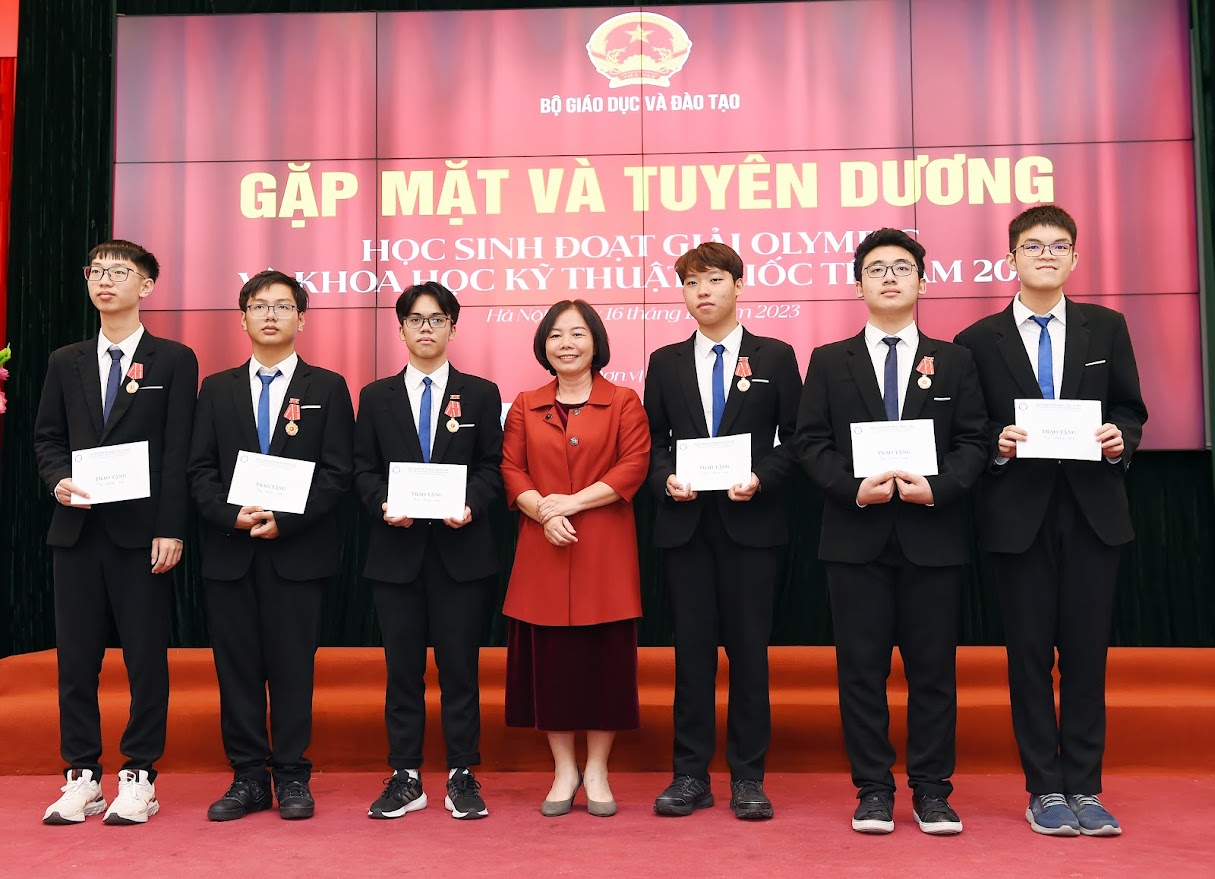 bo gd dt tuyen duong hoc sinh doat giai olympic va khoa hoc ky thuat quoc te nam 20232