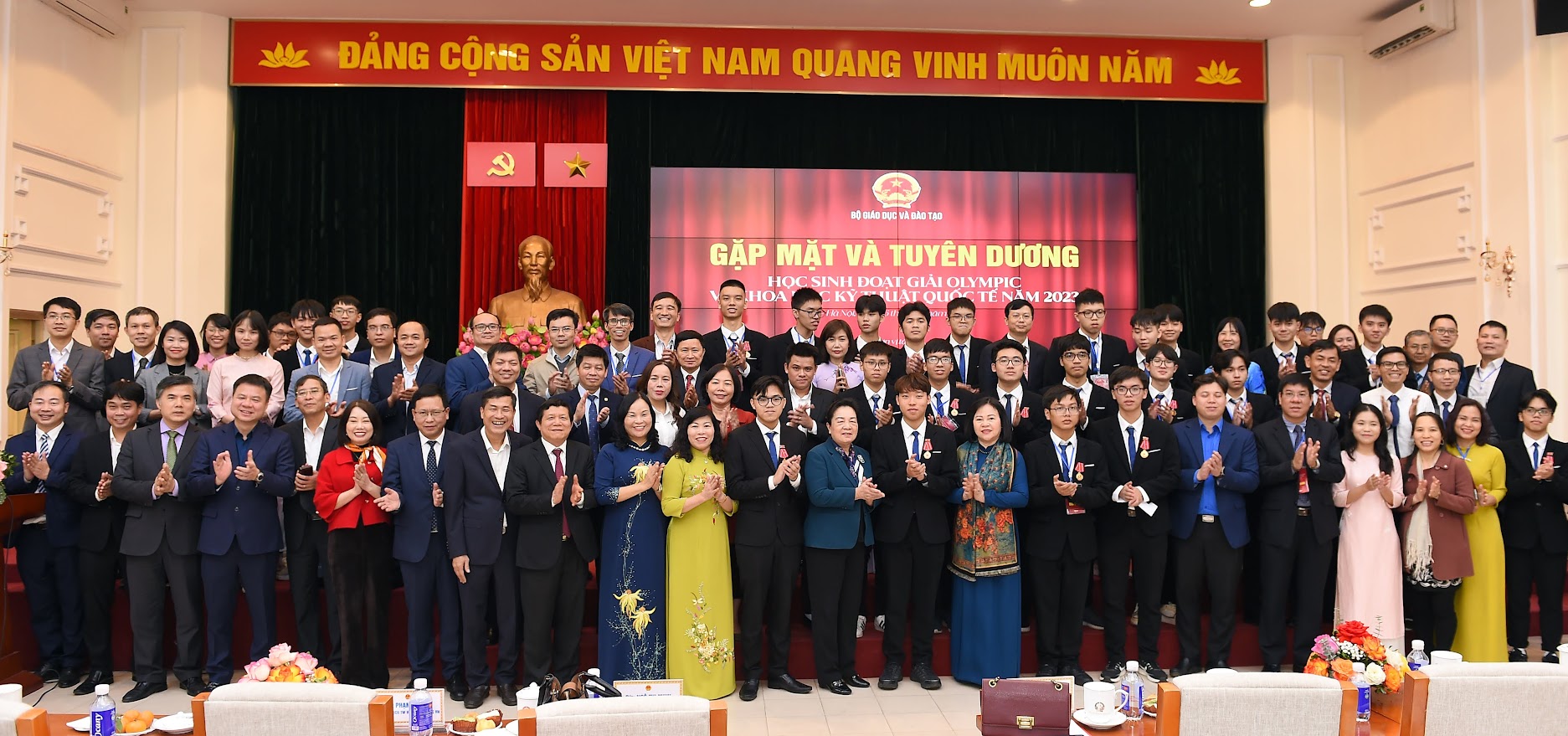 bo gd dt tuyen duong hoc sinh doat giai olympic va khoa hoc ky thuat quoc te nam 20233