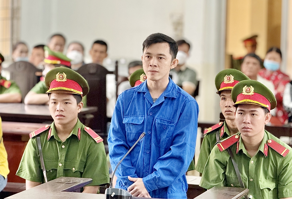 vu mua xang phong hoa dot chet nguoi phu nu cai nhau voi me ruot minh nam thanh nien o an giang bi tuyen tu hinh1 vu mua xang phong hoa dot chet nguoi phu nu cai nhau voi me ruot minh nam thanh nien o an giang bi tuyen tu hinh1