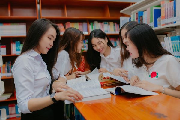 su khac nhau giua nganh tai chinh ngan hang va tai chinh doanh nghiep2 su khac nhau giua nganh tai chinh ngan hang va tai chinh doanh nghiep2