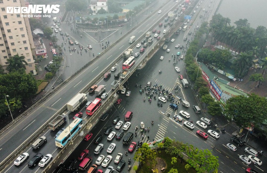 toan canh dip nghi tet duong lich 2024 xe co un un don ra cua ngo ha noi luong nguoi ve que nghi le tang7 toan canh dip nghi tet duong lich 2024 xe co un un don ra cua ngo ha noi luong nguoi ve que nghi le tang7
