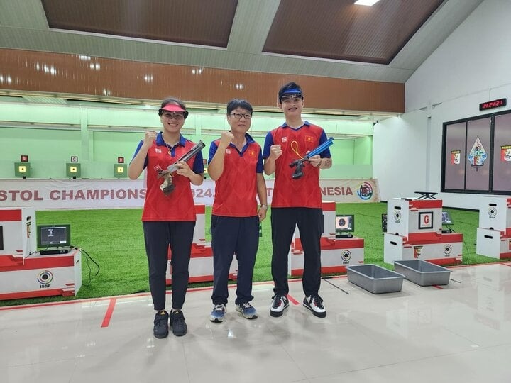 vuot mat an do bo doi xa thu trinh thu vinh va pham quang huy xuat sac gianh huy chuong vang chau a 1