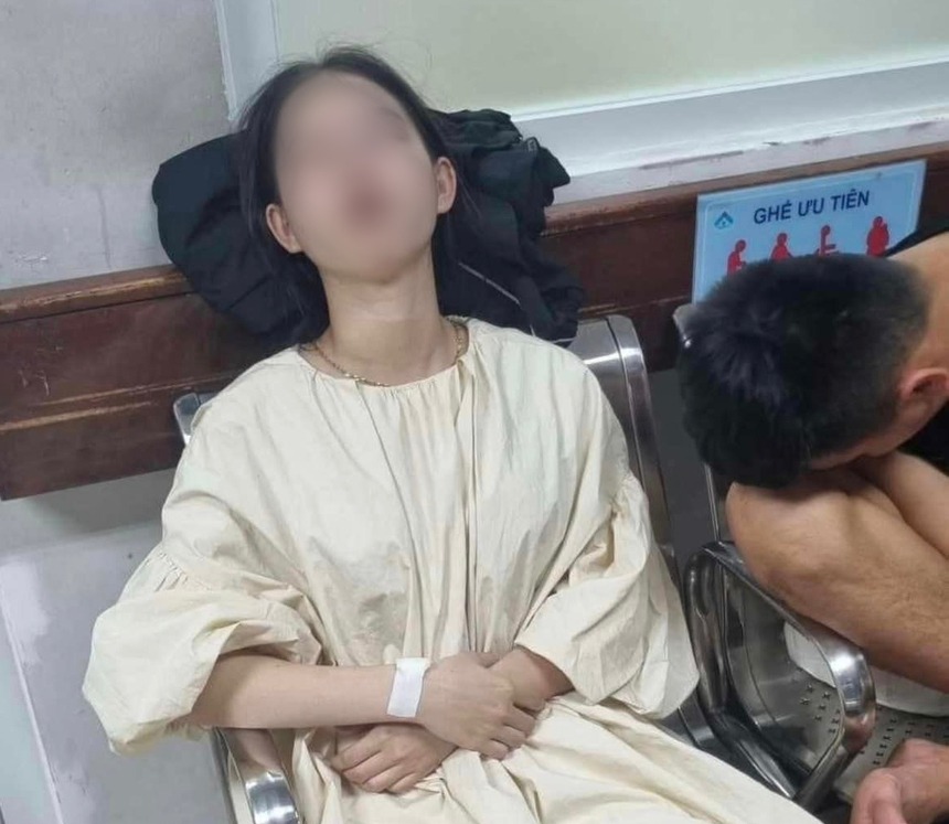 co gai 17 tuoi mat thi luc sau khi tiem filler lam dep2 co gai 17 tuoi mat thi luc sau khi tiem filler lam dep2