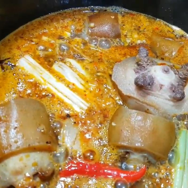 cuoi tuan lam mon duoi bo ham bia ngon kho cuong 9