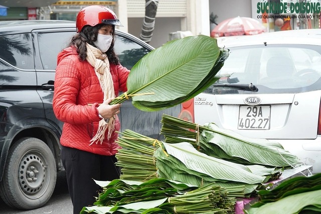 cho la dong giua long ha noi nhon nhip nguoi mua ke ban3