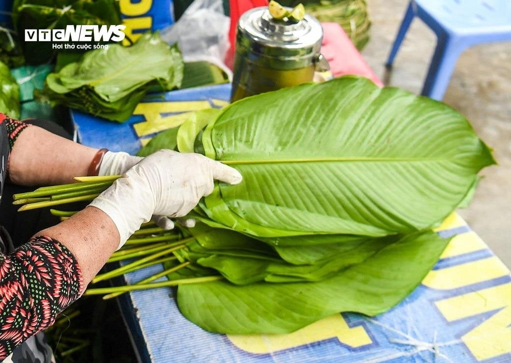 cho la dong giua long ha noi nhon nhip nguoi mua ke ban8