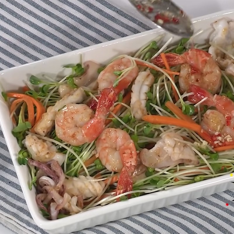 cach lam goi rau mam tom muc ngon chuan nha hang 5 sao13