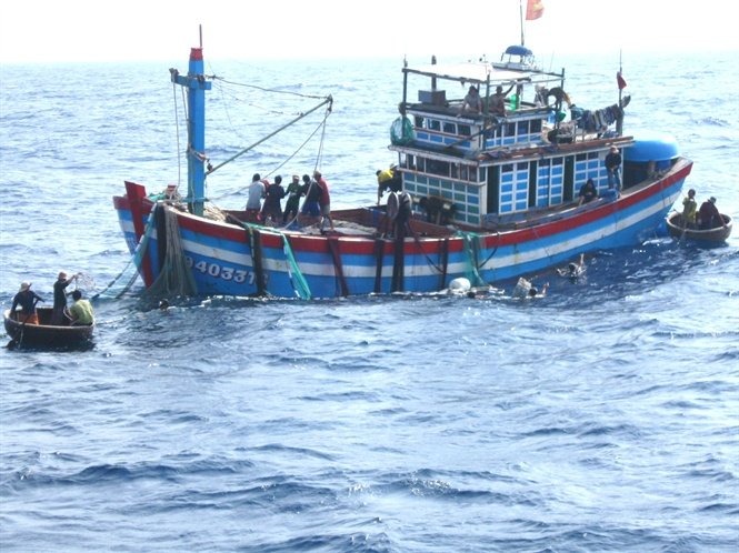 4 ngu dan phu yen gap nan tren bien duoc cuu vot an toan1 4 ngu dan phu yen gap nan tren bien duoc cuu vot an toan1