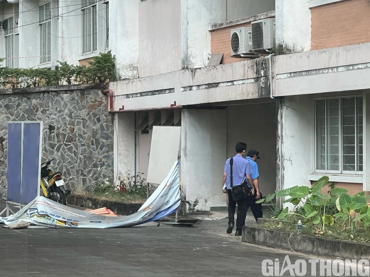 nam sinh roi tu tang 5 truong dai hoc xuong dat tu vong1 nam sinh roi tu tang 5 truong dai hoc xuong dat tu vong1