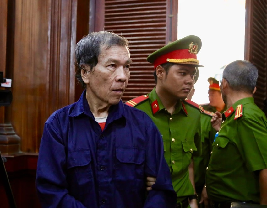 toa tuyen phat bi cao dang thi han ni 18 thang tu tran van sy 24 thang tu2