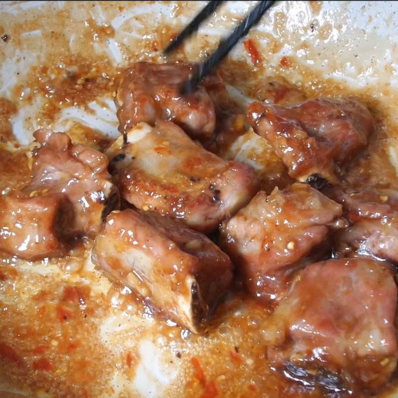 cong thuc lam mon suon kho nuoc dua an rat hao com8