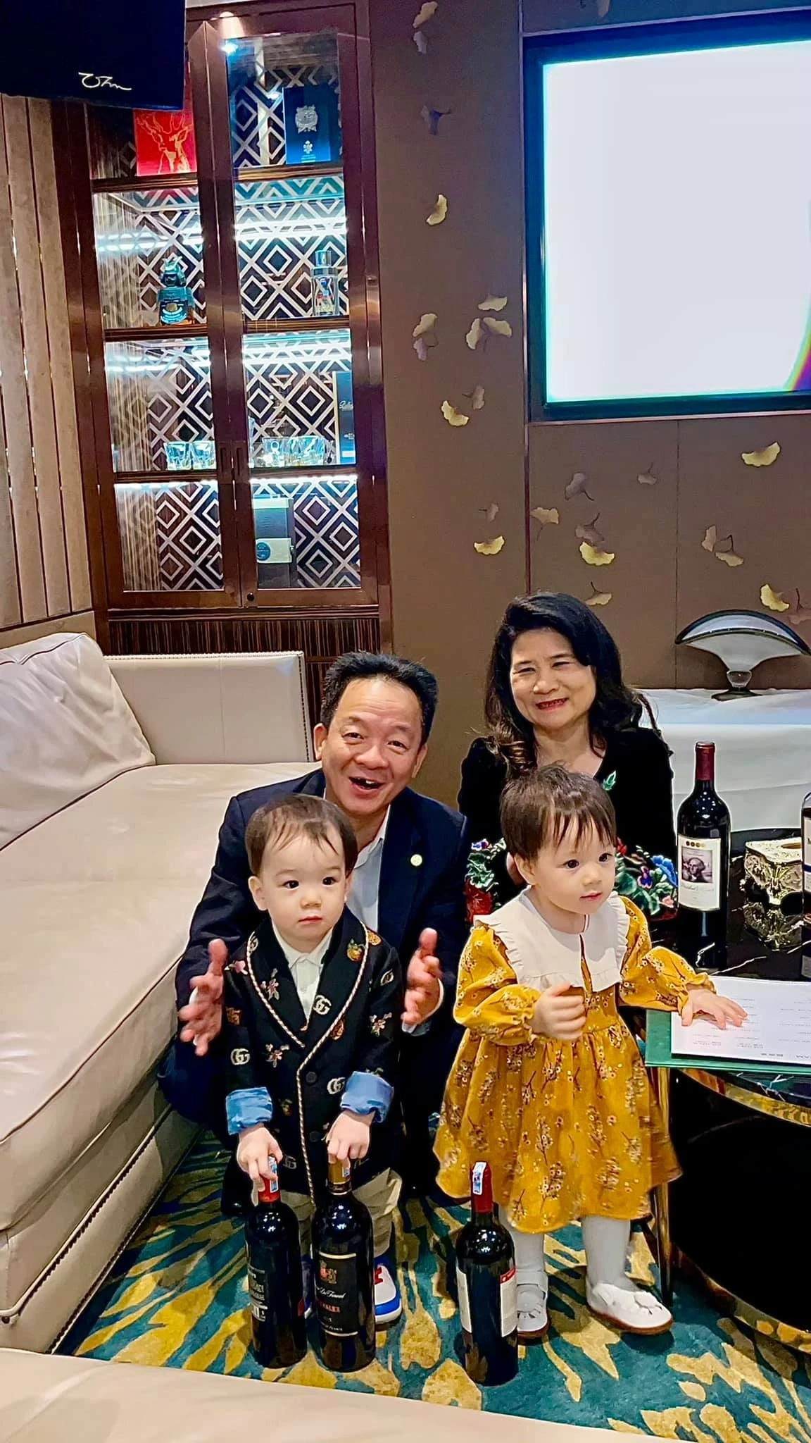 cuoc song xa hoa it ai biet cua thieu gia nghin ty lam bo don than nhung danh tinh nua kia van la dieu bi an8