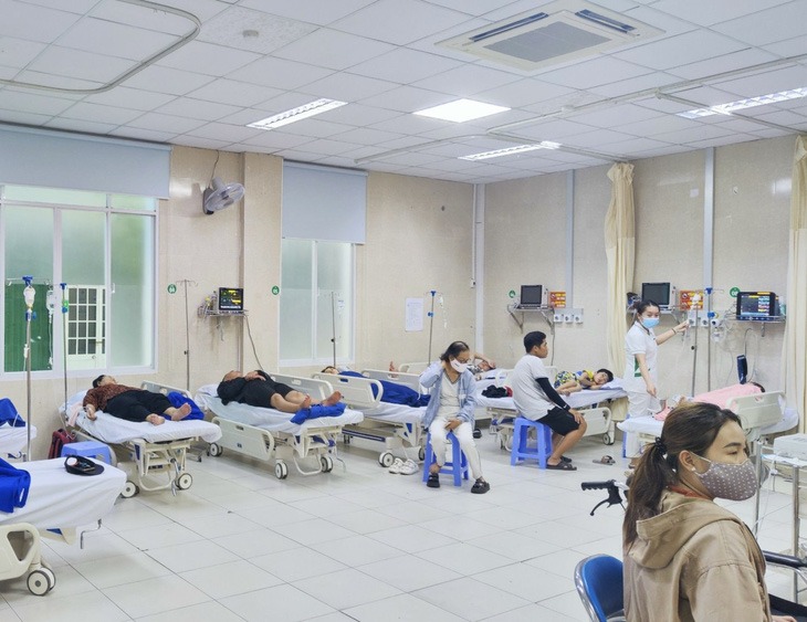 60 nguoi nghi bi ngo doc sau khi an com ga o mot quan com tai tp nha trang 1 60 nguoi nghi bi ngo doc sau khi an com ga o mot quan com tai tp nha trang 1