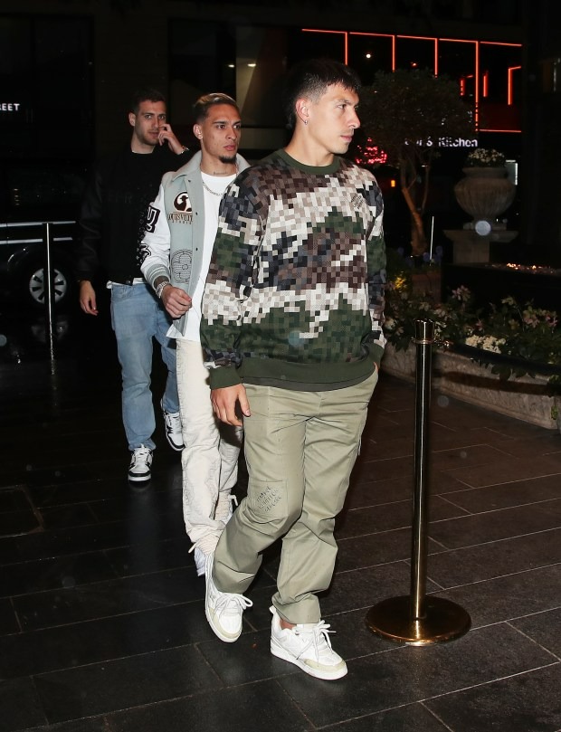 cac ngoi sao man united cung nhau dung bua toi gan ket tinh dong doi5 cac ngoi sao man united cung nhau dung bua toi gan ket tinh dong doi5