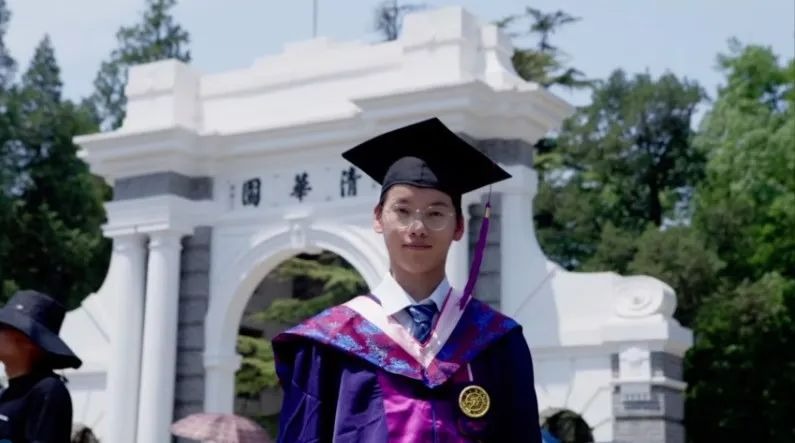 cau be boc gach thue thi do dai hoc thanh hoa muc luong ra truong khien nhieu nguoi ghen do mat 6 cau be boc gach thue thi do dai hoc thanh hoa muc luong ra truong khien nhieu nguoi ghen do mat 6