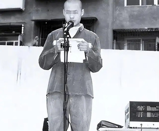 nam sinh 18 tuoi lay trom de thi dai hoc den khi vao phong thi nhin de lien chet lang1 nam sinh 18 tuoi lay trom de thi dai hoc den khi vao phong thi nhin de lien chet lang1
