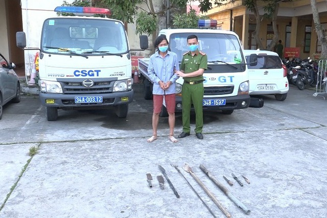 tinh tiet moi vu nguoi dan ong phong dinh ba tan cong pho cong an huyen dspl 2