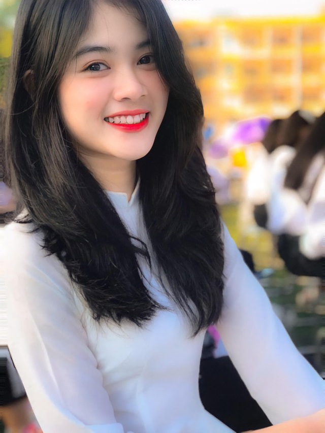 nu sinh ha noi e ap trong ta ao dai trang tinh khoi danh cap trai tim biet bao chang dspl 3 nu sinh ha noi e ap trong ta ao dai trang tinh khoi danh cap trai tim biet bao chang dspl 3