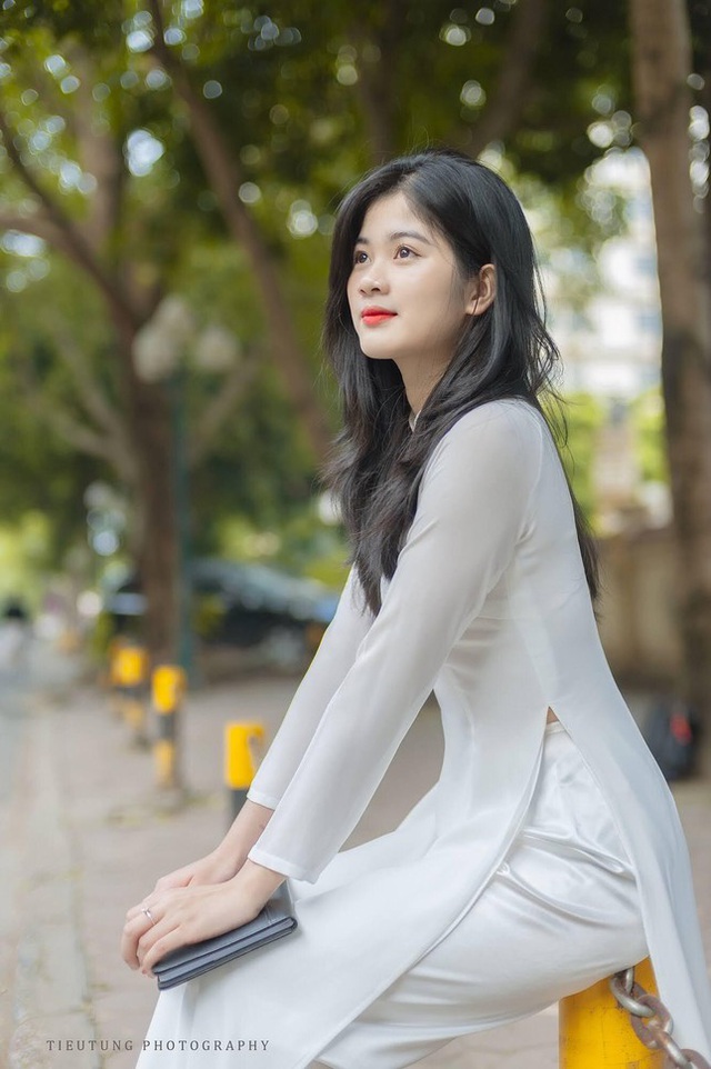 nu sinh ha noi e ap trong ta ao dai trang tinh khoi danh cap trai tim biet bao chang dspl 5 nu sinh ha noi e ap trong ta ao dai trang tinh khoi danh cap trai tim biet bao chang dspl 5