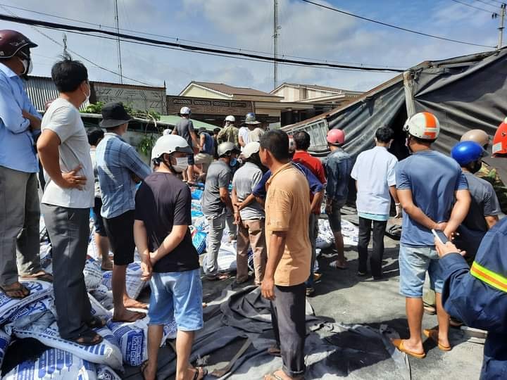 hien truong ngon ngang vu tai nan lien hoan tren quoc lo 14 7 nguoi thuong vong dspl 10 hien truong ngon ngang vu tai nan lien hoan tren quoc lo 14 7 nguoi thuong vong dspl 10