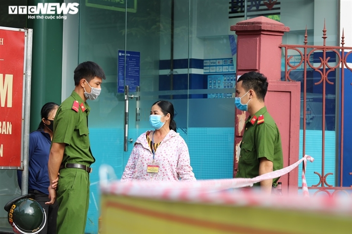 phat hien ca duong tinh sars cov 2 bv da khoa ha tinh phong toa dspl 1