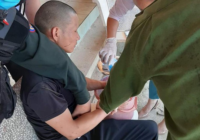 thong tin moi nhat vu nam thanh nien 23 tuoi dot nha dung dao doa chem cong an dspl 1 thong tin moi nhat vu nam thanh nien 23 tuoi dot nha dung dao doa chem cong an dspl 1