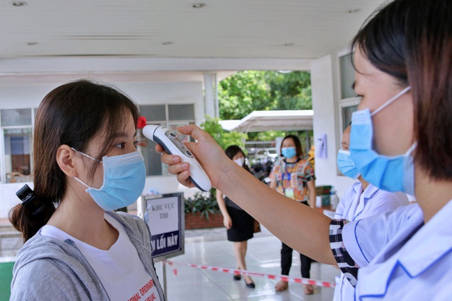 ha noi hoa toc trong dem ve phong dich covid 19 cho ky thi tot nghiep thpt 2021 dspl 1 ha noi hoa toc trong dem ve phong dich covid 19 cho ky thi tot nghiep thpt 2021 dspl 1