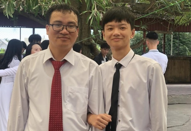 nam sinh hai phong la thu khoa khoi a toan quoc hoc 14 tieng moi ngay dspl 2