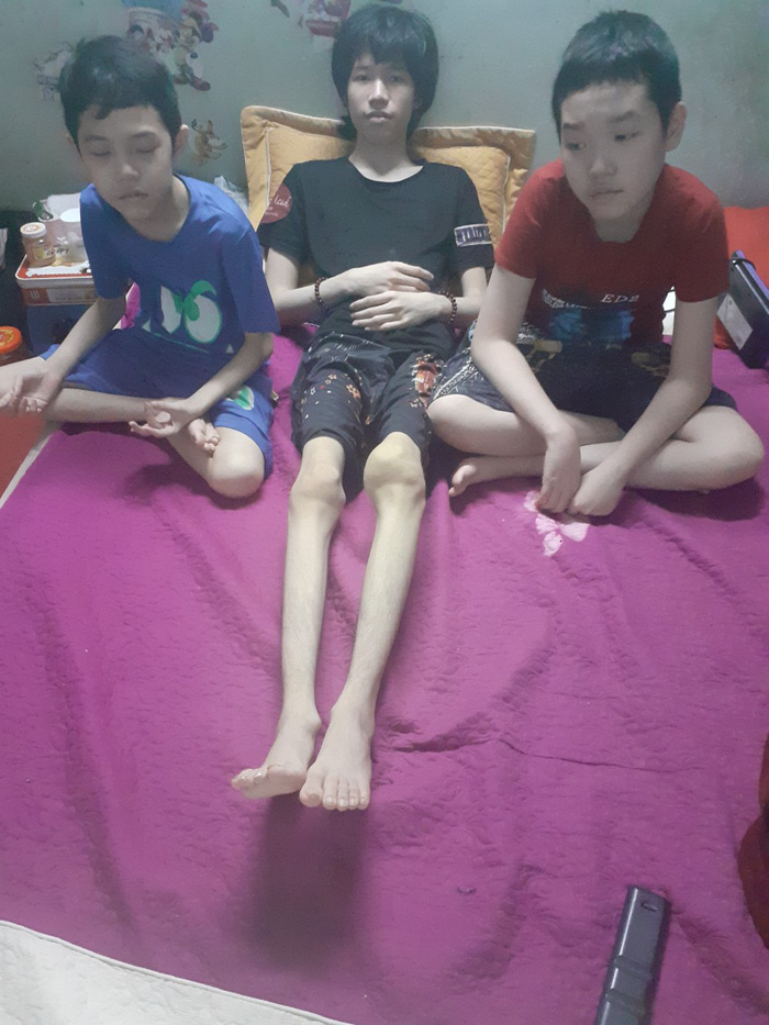 mat viec vi covid 19 ca nha phai an chao thay com dspl 3 mat viec vi covid 19 ca nha phai an chao thay com dspl 3