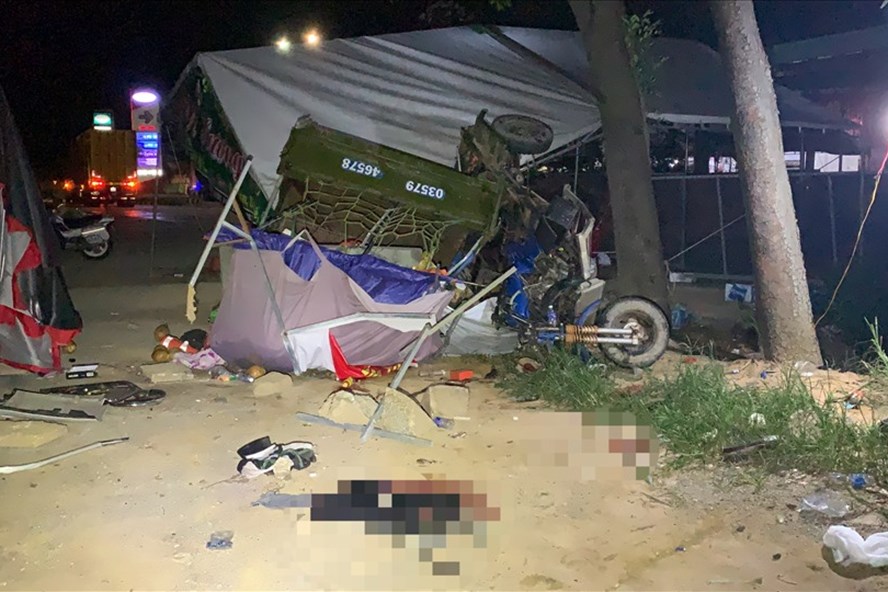 tin tuc tai nan giao thong ngay 3 8 huan hoa hong lai sieu xe range rover gap tai nan o yen bai dspl 1