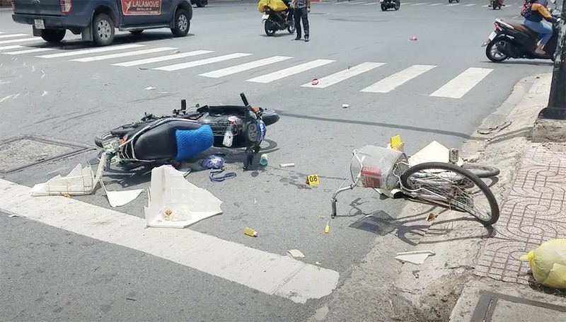 tp hcm o to tai tong lien hoan xe may va xe dap 1 nguoi tu vong thuong tam dspl 1 tp hcm o to tai tong lien hoan xe may va xe dap 1 nguoi tu vong thuong tam dspl 1