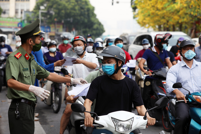ha noi se dieu chinh viec kiem tra giay di duong cho phu hop hon dspl 32