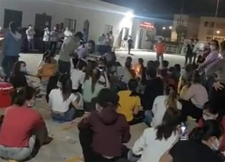 ca tram cong nhan tu tap hat karaoke mot doanh nghiep bi phat 20 trieu dong dspl 1 ca tram cong nhan tu tap hat karaoke mot doanh nghiep bi phat 20 trieu dong dspl 1