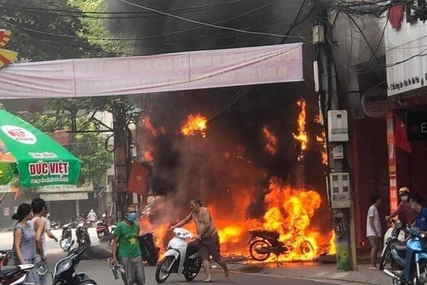 tin tuc phap luat ngay 2 9 cong an dak lak no sung tran ap doi tuong tron trai dspl 1