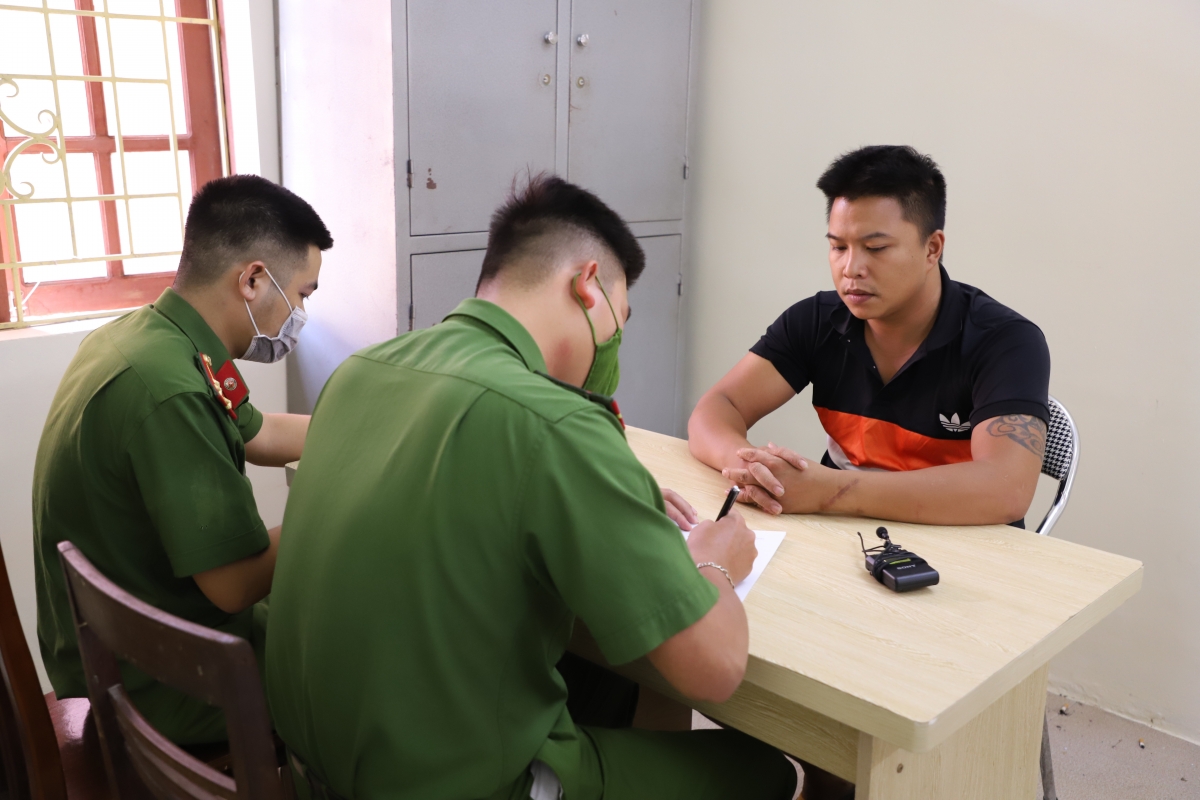 vu hon chien kinh hoang trong luc an dem 1 nguoi tu vong thanh nien 26 tuoi giao nop vat chung gi dspl 1 vu hon chien kinh hoang trong luc an dem 1 nguoi tu vong thanh nien 26 tuoi giao nop vat chung gi dspl 1