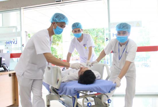 benh vien tu choi cap cuu benh nhan van de y duc vo cung quan trong dspl 1