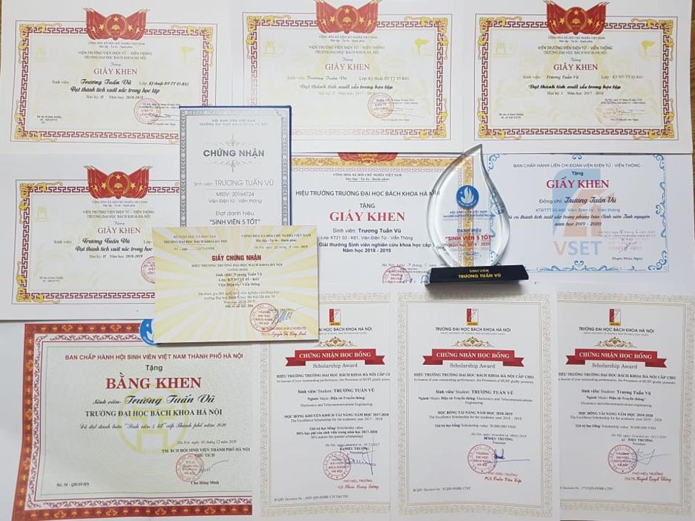 nam sinh dung chuan con nha nguoi ta thu khoa dh bach khoa ha noi dem giay khen den hoa mat dspl 6 nam sinh dung chuan con nha nguoi ta thu khoa dh bach khoa ha noi dem giay khen den hoa mat dspl 6