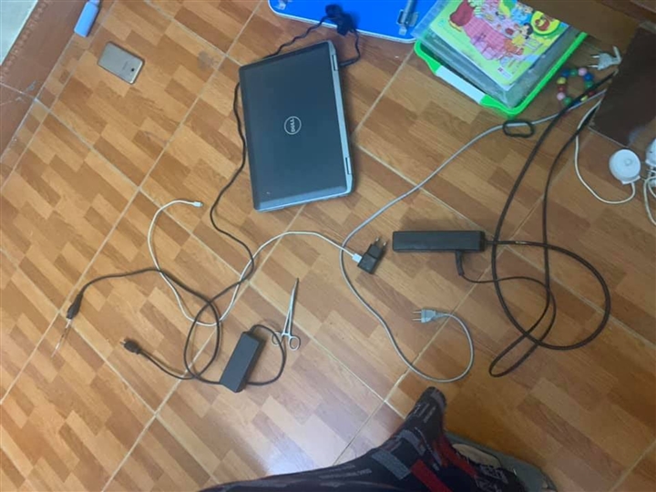 vu be trai 10 tuoi o ha noi bi dien giat chet khi hoc online phong gd dt quan dong da noi gi dspl 1 vu be trai 10 tuoi o ha noi bi dien giat chet khi hoc online phong gd dt quan dong da noi gi dspl 1