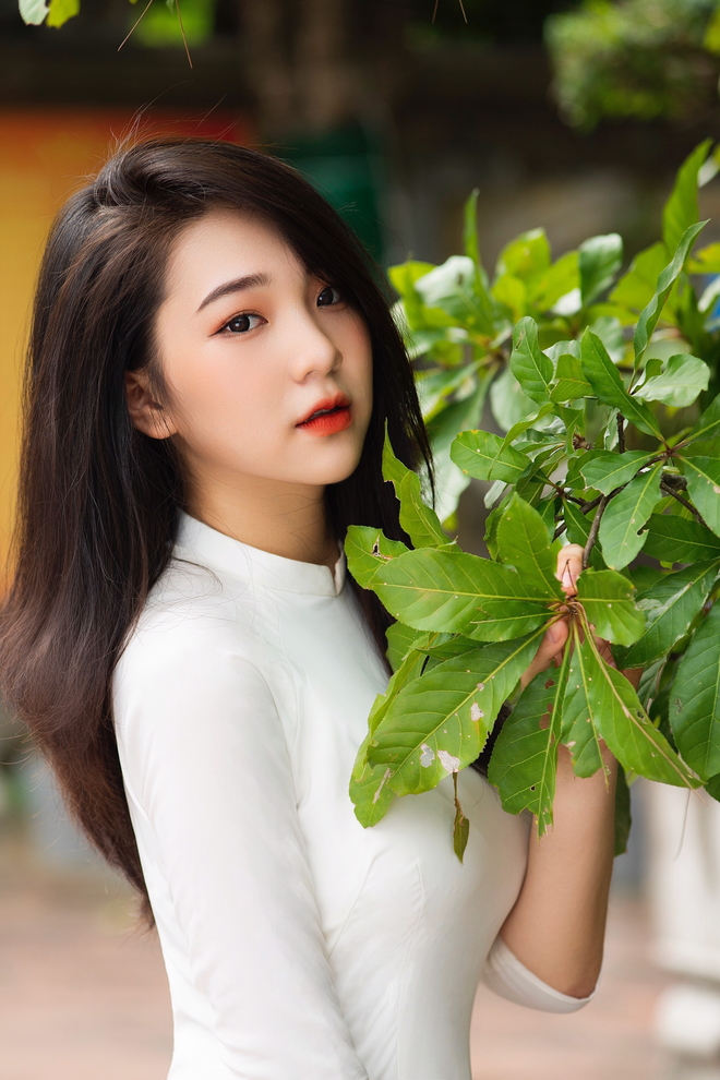 me man nu sinh xu nghe khoe net dep trong treo trong ta ao dai trang tinh khoi dspl 3 me man nu sinh xu nghe khoe net dep trong treo trong ta ao dai trang tinh khoi dspl 3