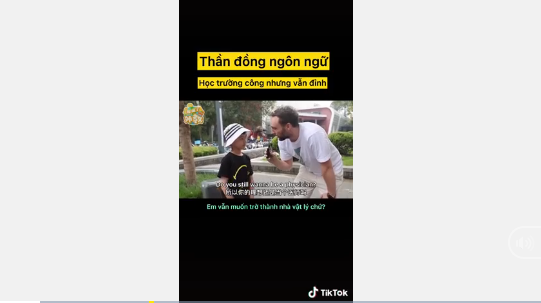 cau be 7 tuoi khien dan tinh kinh ngac voi man doi dap voi khach tay soi info hoa ra nguoi quen dspl 2 cau be 7 tuoi khien dan tinh kinh ngac voi man doi dap voi khach tay soi info hoa ra nguoi quen dspl 2