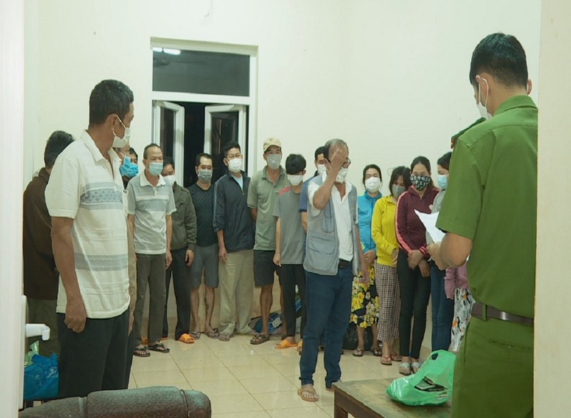 pha duong day so de giao dich gan 1 ty dong ngay lo manh khoe tinh vi cua cac doi tuong dspl 1 pha duong day so de giao dich gan 1 ty dong ngay lo manh khoe tinh vi cua cac doi tuong dspl 1