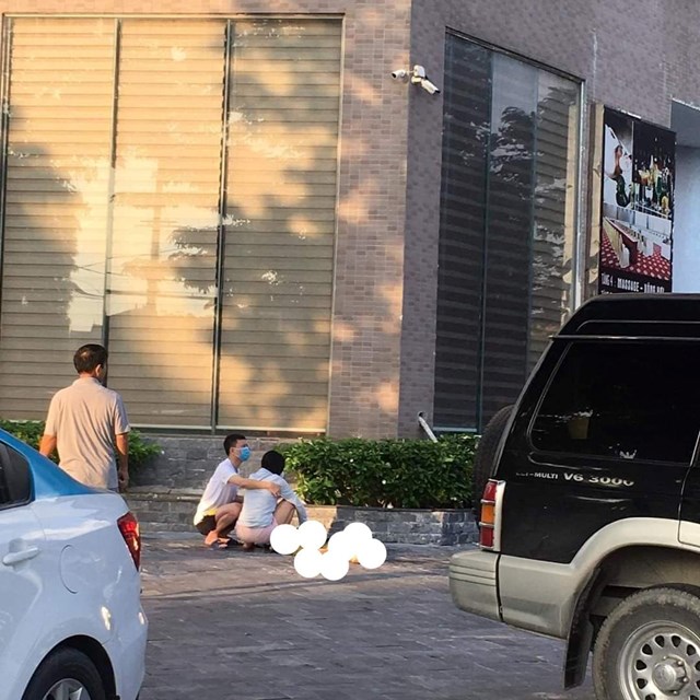 nguoi phu nu roi tu chung cu muong thanh xuong dat tu vong co bieu hien tram cam nang dspl 1