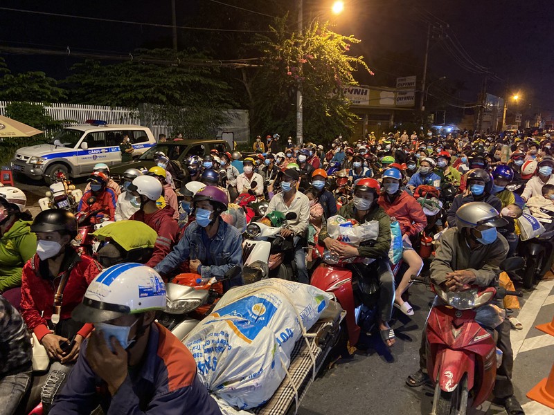 nhieu tinh mien tay den tan cua ngo tp hcm ho tro don nguoi dan ve que dspl 8 nhieu tinh mien tay den tan cua ngo tp hcm ho tro don nguoi dan ve que dspl 8