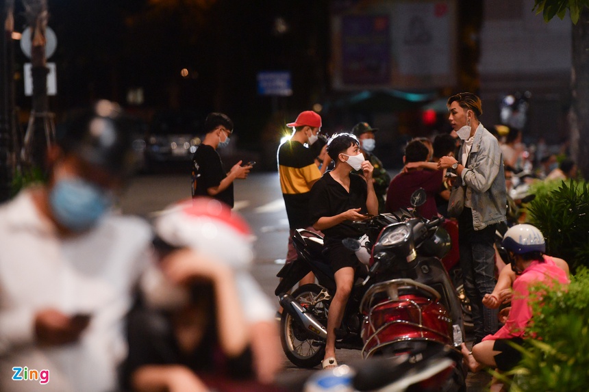 trung tam tp hcm nhon nhip trong buoi toi dau noi long gian cach dpsl 6 trung tam tp hcm nhon nhip trong buoi toi dau noi long gian cach dpsl 6