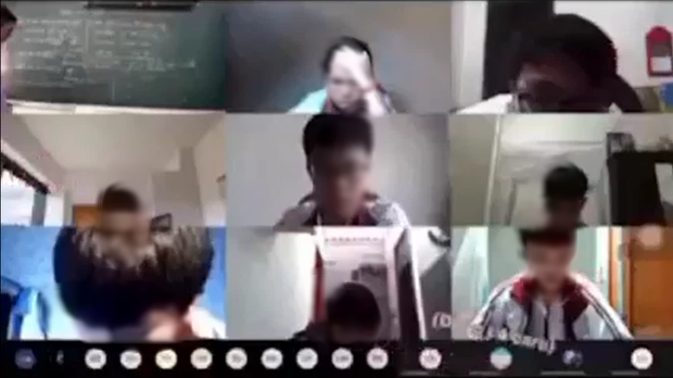 co giao toat mo hoi hot khi nhin thay avatar cua hoc tro trong gio hoc online dspl 1 co giao toat mo hoi hot khi nhin thay avatar cua hoc tro trong gio hoc online dspl 1